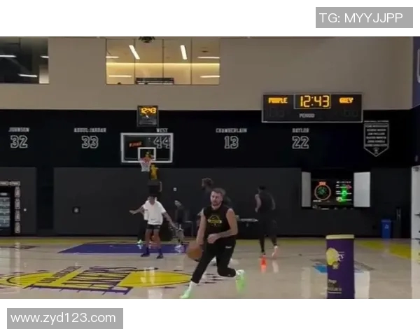 18国王与湖人精彩对决全场录像回放尽享篮球盛宴