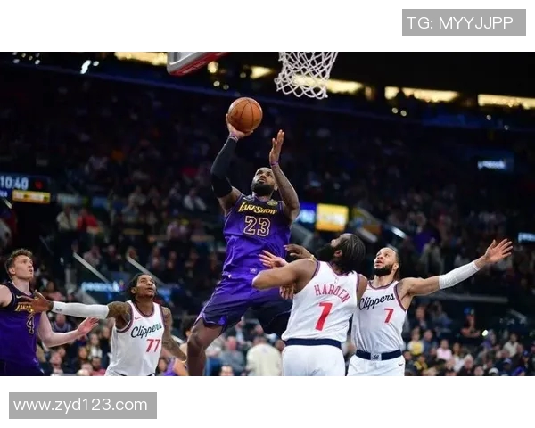 2009年湖人与快船的精彩对决回顾及赛季影响分析