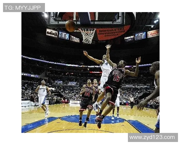 2013年公牛与奇才激战回顾：经典对决中的精彩瞬间与战术分析